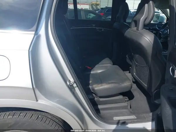 YV4A22PK3G1066237 2016 VOLVO XC90 - Image 8