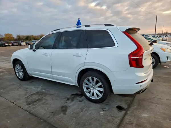 YV4A22PK3G1075391 2016 VOLVO XC90 - Image 2