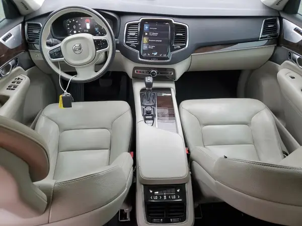 YV4A22PK3G1089369 2016 VOLVO XC90 - Image 8