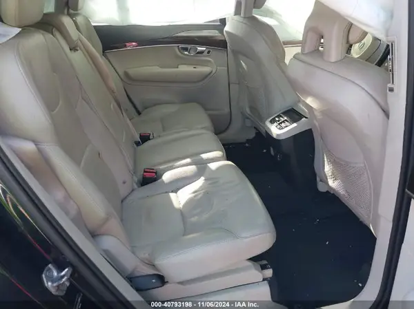 YV4A22PK3H1108147 2017 VOLVO XC90 - Image 8