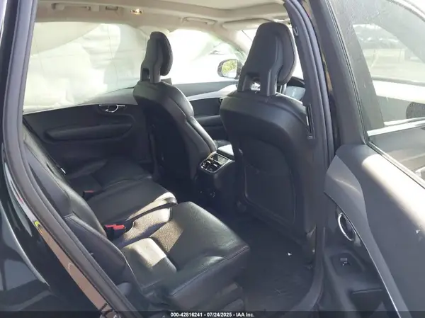 YV4A22PK3H1111128 2017 VOLVO XC90 - Image 8