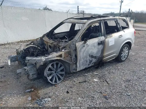 YV4A22PK3H1112232 2017 VOLVO XC90 - Image 2