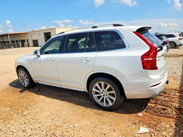 YV4A22PK3H1120704 2017 VOLVO XC90 - Image 2