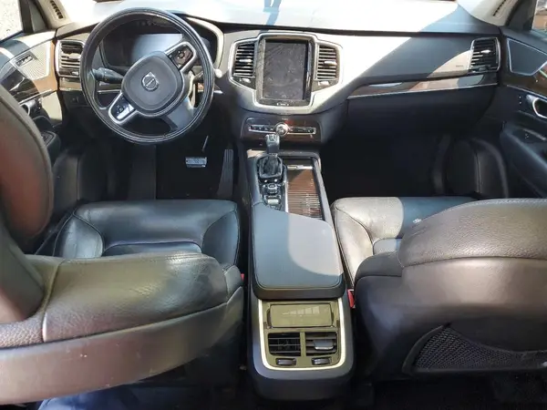 YV4A22PK3H1133713 2017 VOLVO XC90 - Image 8