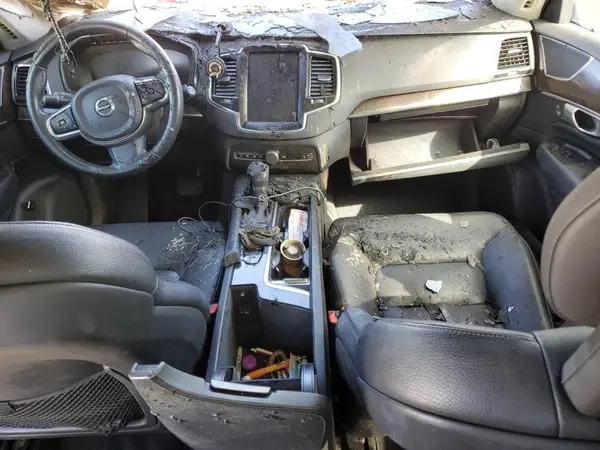 YV4A22PK3H1135283 2017 VOLVO XC90 - Image 8