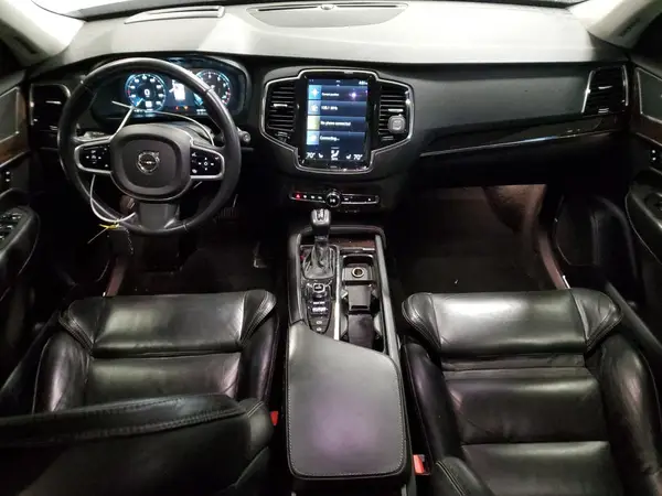 YV4A22PK3H1142072 2017 VOLVO XC90 - Image 8