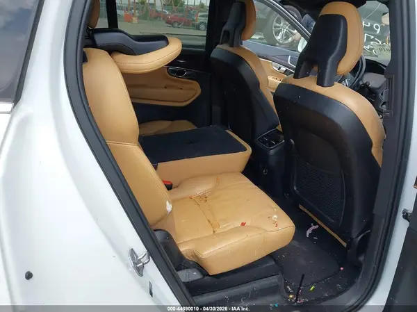 YV4A22PK3H1157039 2017 VOLVO XC90 - Image 8