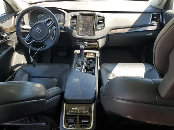YV4A22PK3H1186735 2017 VOLVO XC90 - Image 8