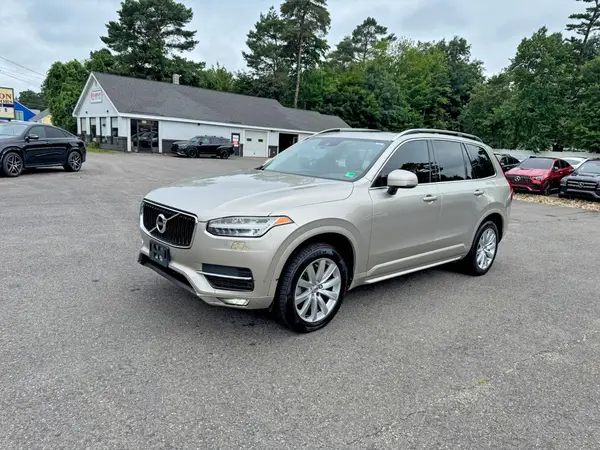 YV4A22PK3J1190435 2018 VOLVO XC90 - Image 1
