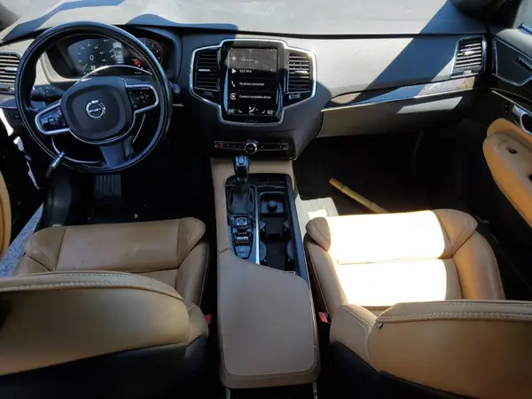 YV4A22PK3J1205600 2018 VOLVO XC90 - Image 8