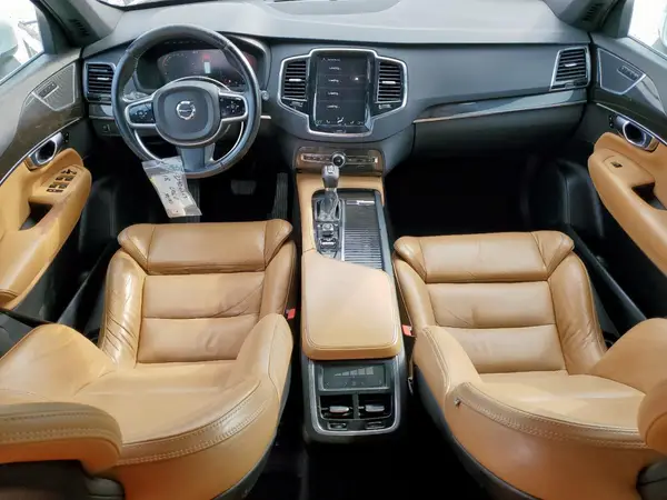 YV4A22PK3J1207282 2018 VOLVO XC90 - Image 8