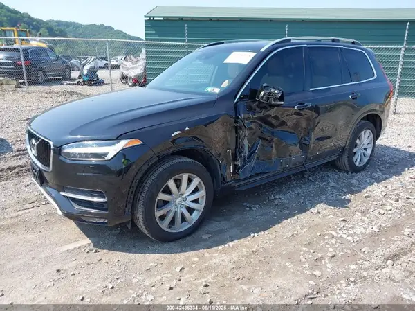 YV4A22PK3J1209114 2018 VOLVO XC90 - Image 2