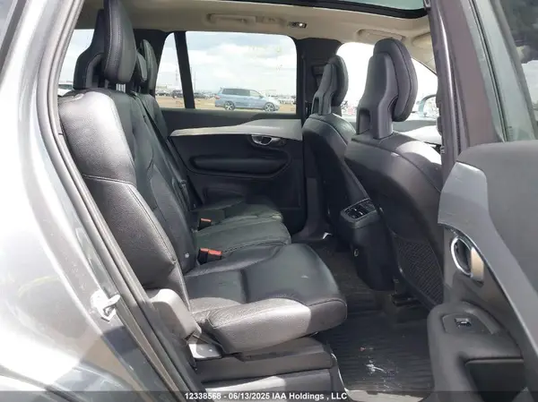 YV4A22PK3J1209310 2018 VOLVO XC90 - Image 8
