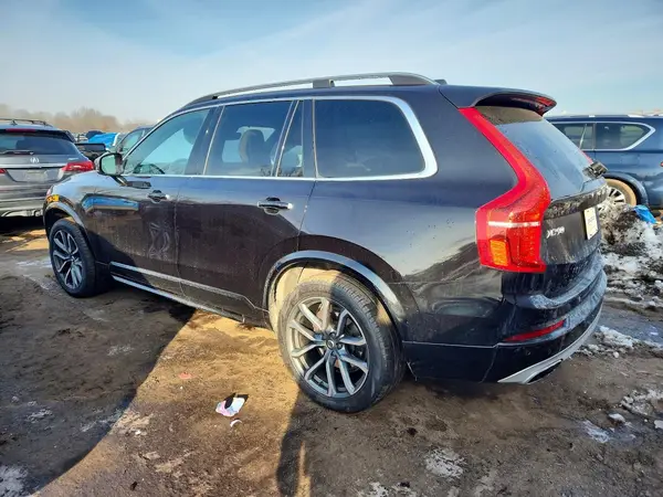 YV4A22PK3J1219318 2018 VOLVO XC90 - Image 2