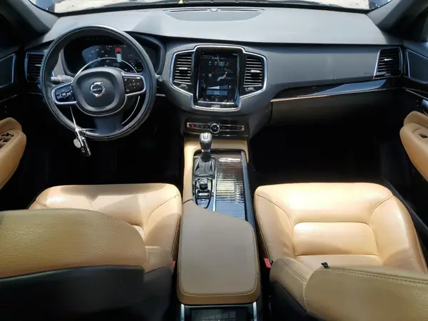 YV4A22PK3J1322710 2018 VOLVO XC90 - Image 8