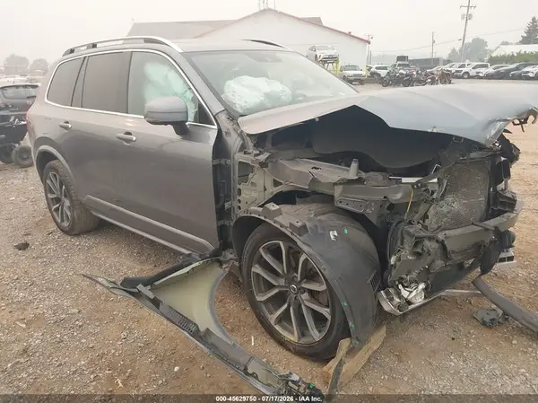 YV4A22PK3J1327776 2018 VOLVO XC90 - Image 1