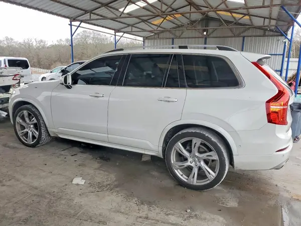 YV4A22PK3J1329348 2018 VOLVO XC90 - Image 2