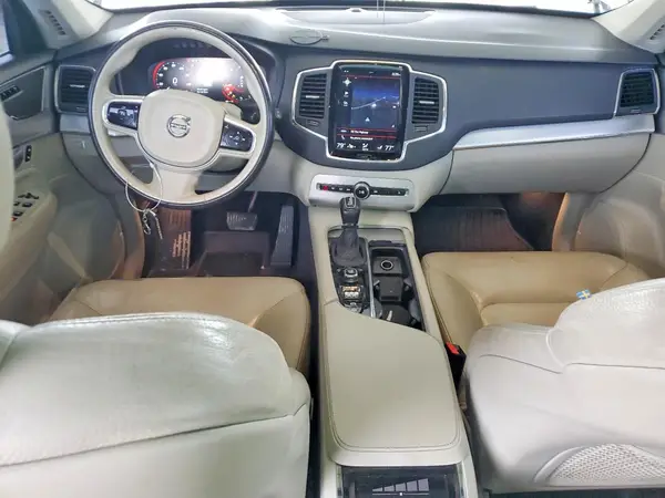 YV4A22PK3J1329348 2018 VOLVO XC90 - Image 8
