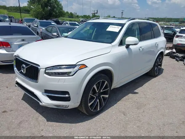 YV4A22PK3J1334310 2018 VOLVO XC90 - Image 2