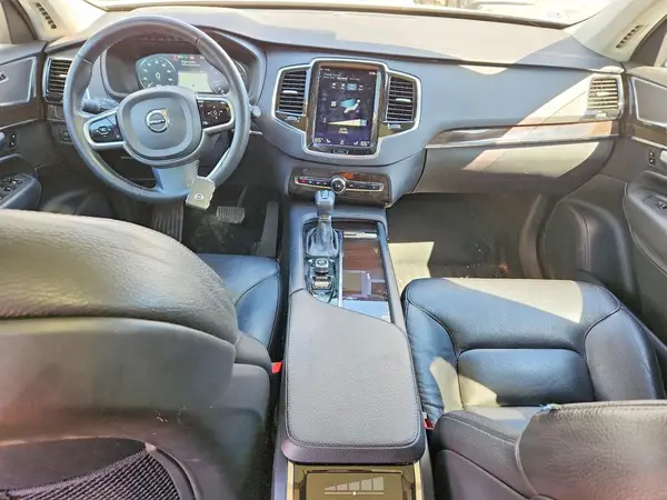 YV4A22PK3J1337935 2018 VOLVO XC90 - Image 8
