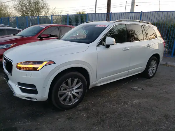 YV4A22PK3J1368960 2018 VOLVO XC90 - Image 1