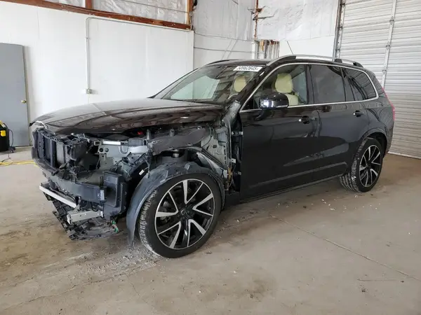 YV4A22PK3J1373253 2018 VOLVO XC90 - Image 1