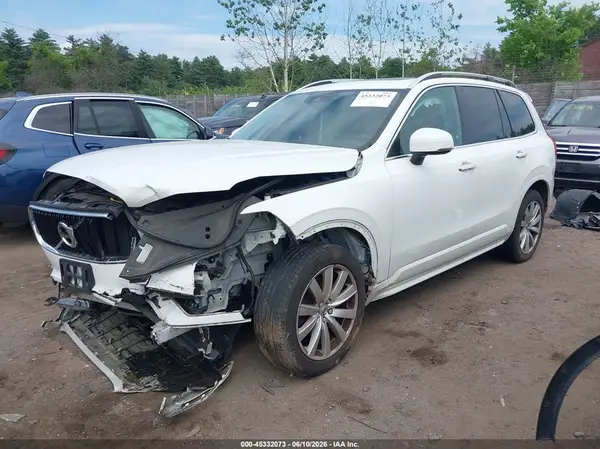 YV4A22PK3K1442864 2019 VOLVO XC90 - Image 2