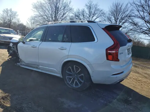YV4A22PK3K1456926 2019 VOLVO XC90 - Image 2