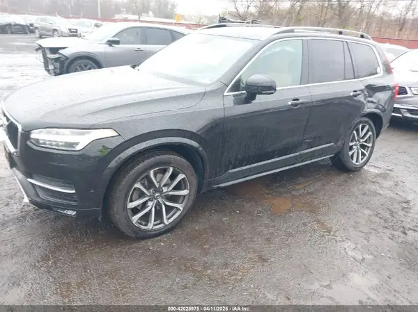 YV4A22PK3K1470213 2019 VOLVO XC90 - Image 2