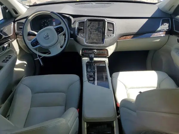 YV4A22PK3K1495077 2019 VOLVO XC90 - Image 8