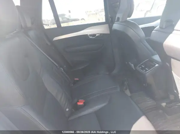 YV4A22PK3K1504246 2019 VOLVO XC90 - Image 8