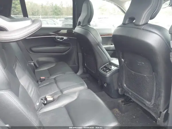 YV4A22PK3K1508670 2019 VOLVO XC90 - Image 8