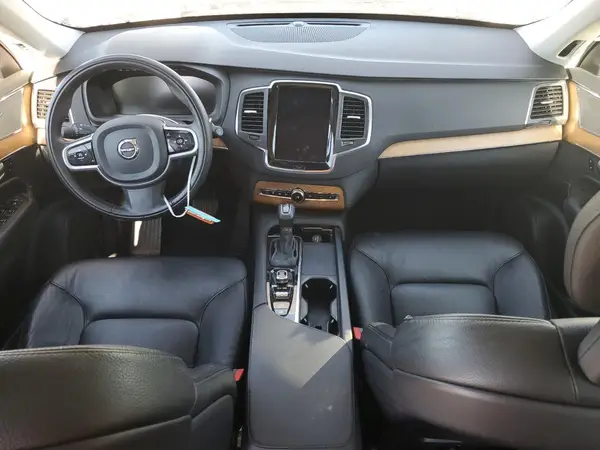 YV4A22PK3M1717801 2021 VOLVO XC90 - Image 8