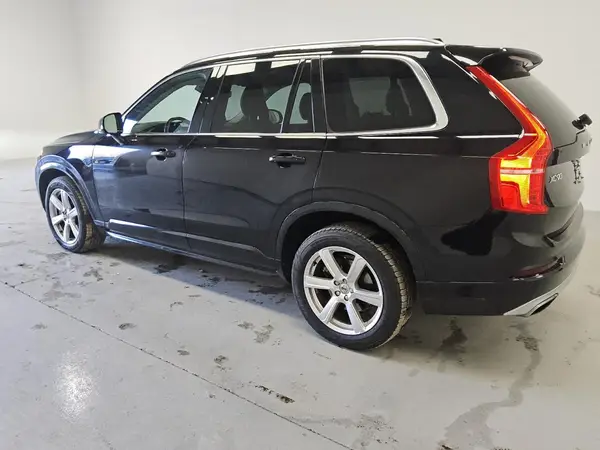 YV4A22PK3M1751785 2021 VOLVO XC90 - Image 2