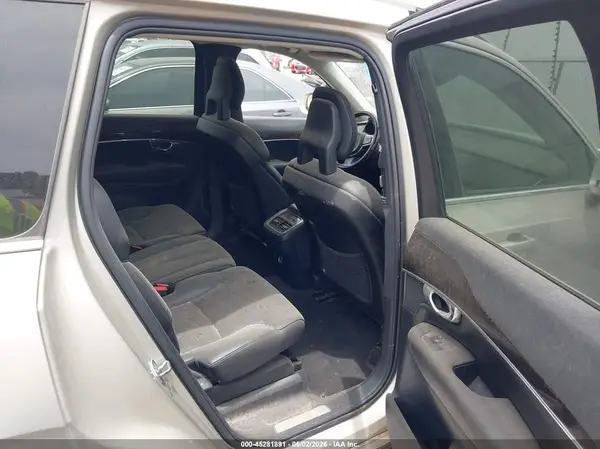 YV4A22PK4G1001901 2016 VOLVO XC90 - Image 8