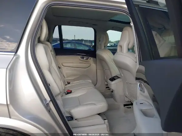 YV4A22PK4G1020383 2016 VOLVO XC90 - Image 8