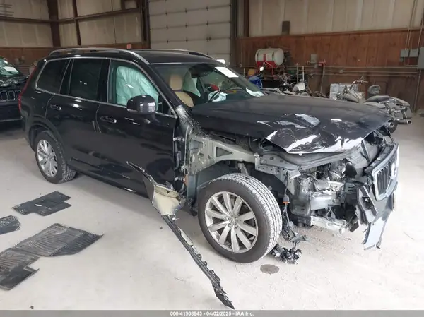YV4A22PK4G1033036 2016 VOLVO XC90 - Image 1
