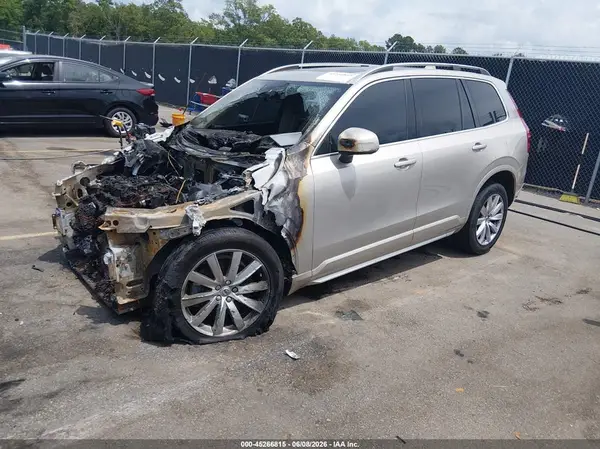 YV4A22PK4G1037040 2016 VOLVO XC90 - Image 2