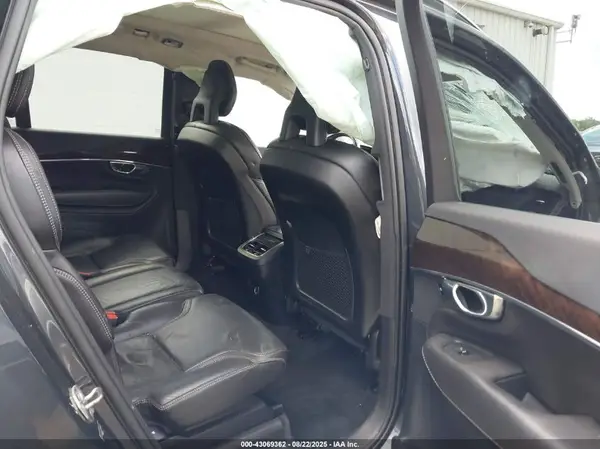 YV4A22PK4G1038947 2016 VOLVO XC90 - Image 8