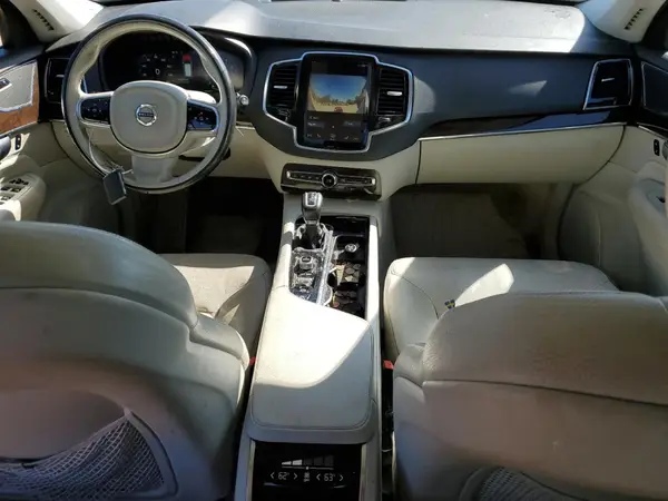 YV4A22PK4G1041654 2016 VOLVO XC90 - Image 8