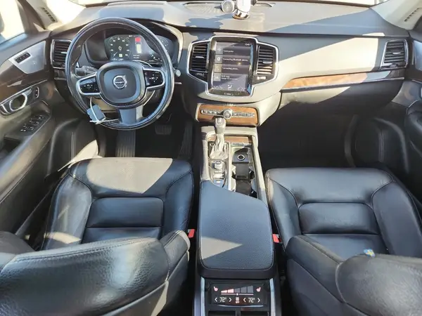 YV4A22PK4G1047292 2016 VOLVO XC90 - Image 8