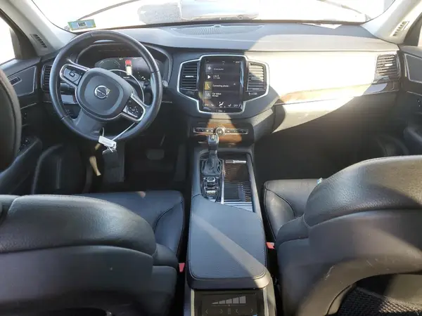YV4A22PK4G1052413 2016 VOLVO XC90 - Image 8