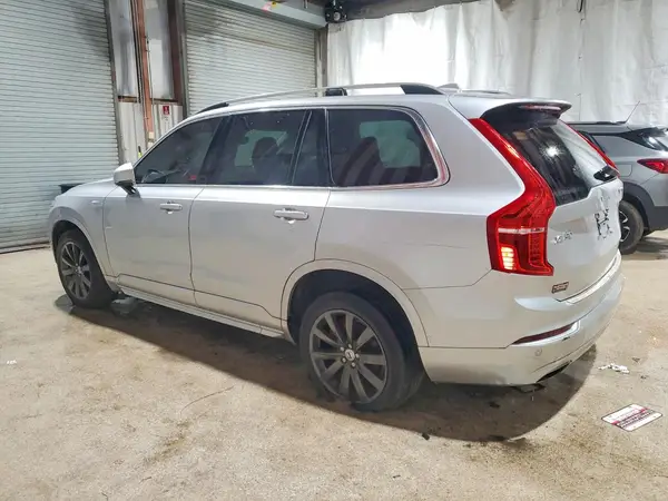 YV4A22PK4G1062374 2016 VOLVO XC90 - Image 2
