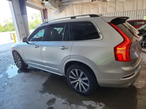 YV4A22PK4G1068899 2016 VOLVO XC90 - Image 2