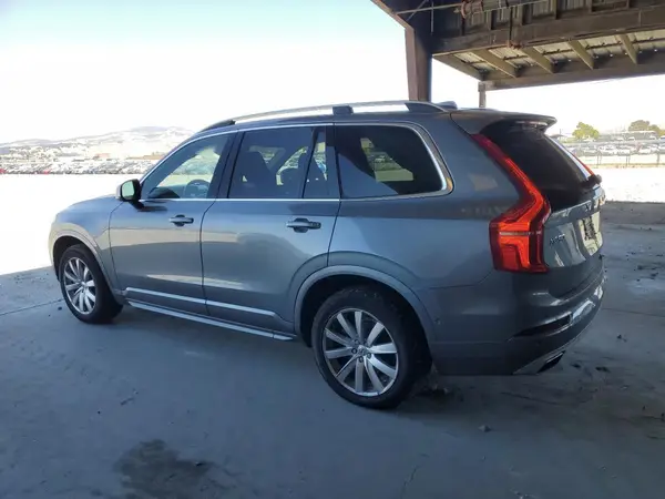YV4A22PK4G1071365 2016 VOLVO XC90 - Image 2
