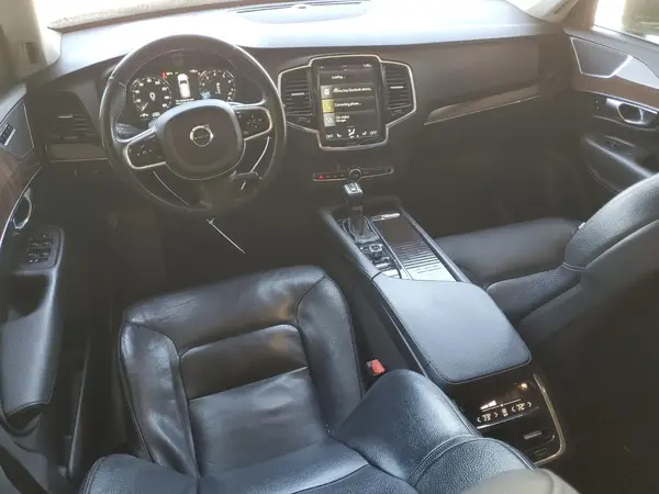 YV4A22PK4G1071365 2016 VOLVO XC90 - Image 8