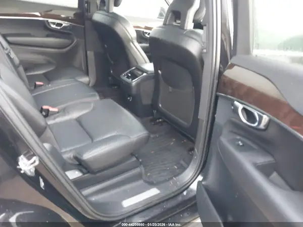 YV4A22PK4G1072015 2016 VOLVO XC90 - Image 8
