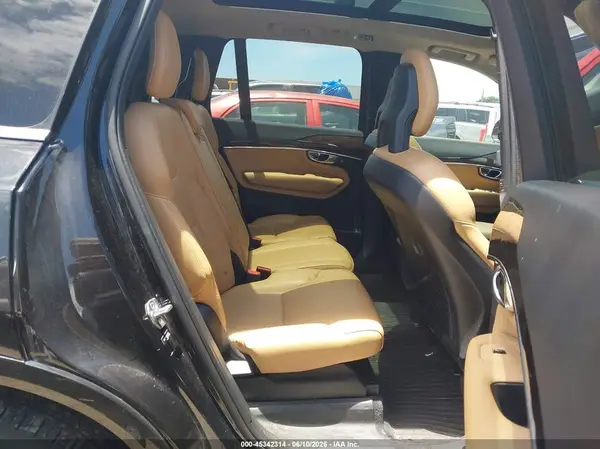 YV4A22PK4G1075691 2016 VOLVO XC90 - Image 8