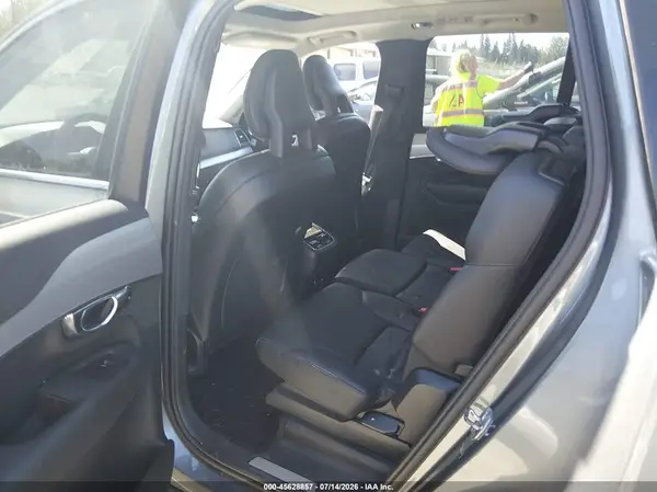 YV4A22PK4H1112319 2017 VOLVO XC90 - Image 8