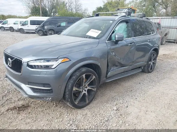 YV4A22PK4H1128200 2017 VOLVO XC90 - Image 2